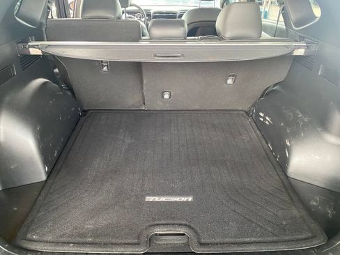 Certified 2023 Hyundai Tucson SEL w/ Convenience Package FWD image 11