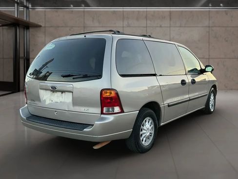 Used 2002 Ford Windstar LX image 4