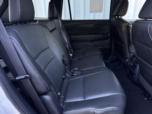 Used 2023 Honda Passport EX-L image 14