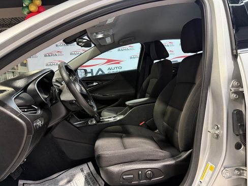 Used 2022 Chevrolet Malibu LT FWD image 30