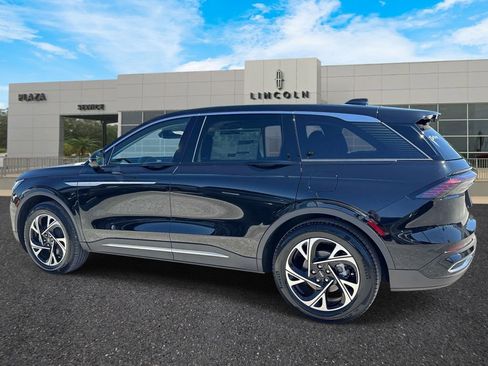 New 2026 Lincoln Nautilus Premier AWD/4WD image 5