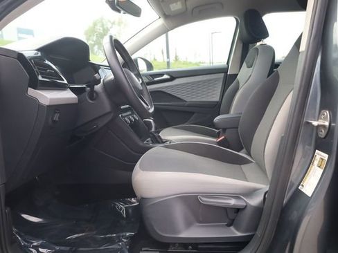 Used 2024 Volkswagen Taos S FWD image 15