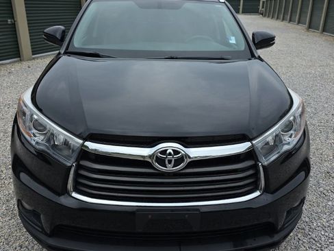 Used 2016 Toyota Highlander XLE AWD/4WD image 10