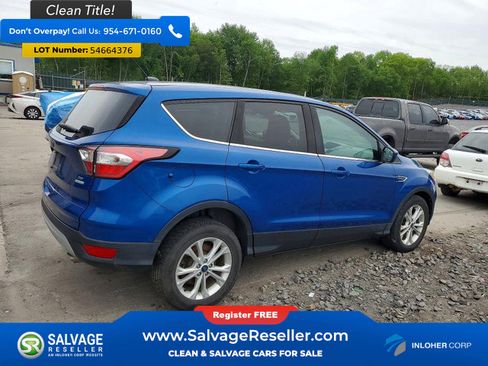 Used 2017 Ford Escape SE FWD image 4
