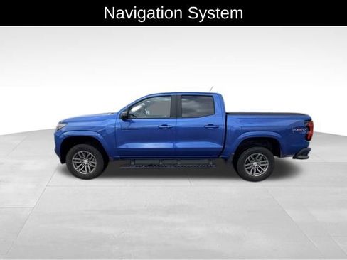 Used 2023 Chevrolet Colorado LT w/ LT Convenience Package II AWD/4WD image 4