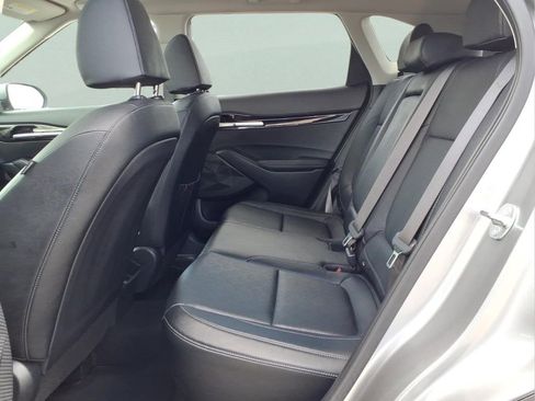Used 2025 Kia Seltos EX w/ EX Sunroof Package FWD image 16