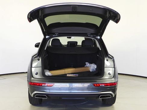 Used 2023 Audi Q5 2.0T Premium w/ Convenience Package AWD/4WD image 10