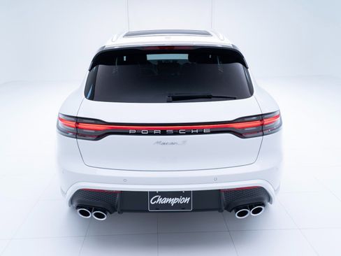 New 2026 Porsche Macan S image 10