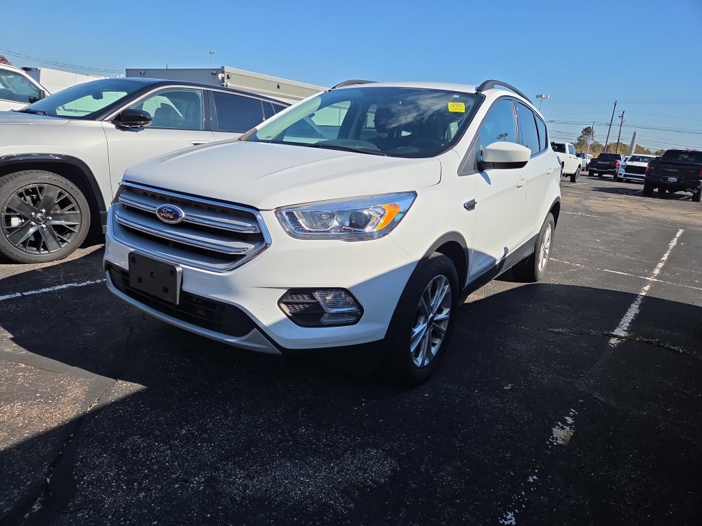 Used 2019 Ford Escape SEL FWD image 3