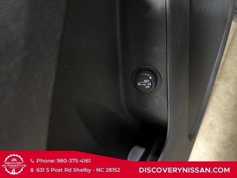 Used 2024 Chevrolet Equinox LT AWD/4WD image 13
