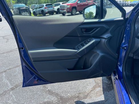 New 2025 Subaru Crosstrek 2.5i Premium image 11