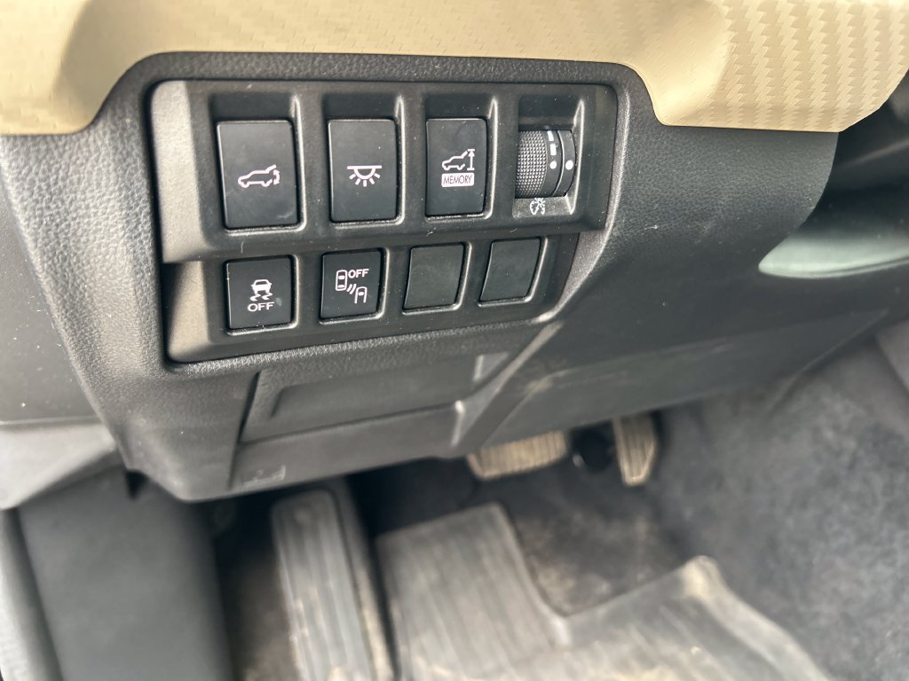 Used 2022 Subaru Ascent Premium w/ Convenience Package AWD/4WD image 23