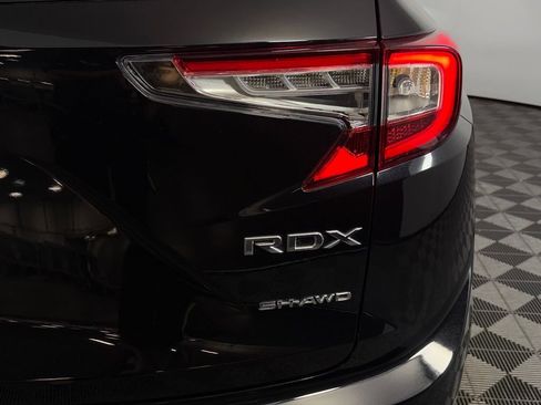 Used 2024 Acura RDX SH-AWD image 11