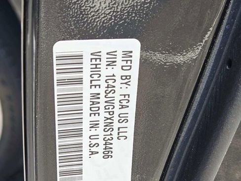 Used 2022 Jeep Grand Wagoneer Series III AWD/4WD image 42