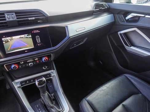 Used 2021 Audi Q3 2.0T Premium image 20