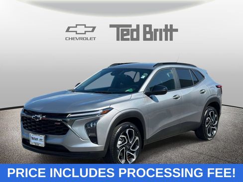 Used 2025 Chevrolet Trax RS w/ Driver Confidence Package FWD image 1