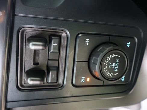 Used 2025 Ford F150 Lariat w/ Equipment Group 501A Mid AWD/4WD image 28
