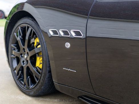 Used 2011 Maserati GranTurismo S RWD image 82