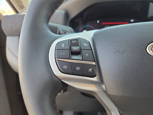 New 2026 Ford Explorer Active image 24