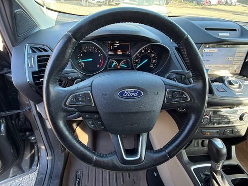 Used 2017 Ford Escape Titanium image 15