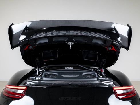 Certified 2019 Porsche 911 GT3 RS RWD image 31