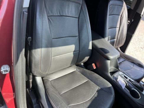Used 2020 Chevrolet Equinox Premier FWD image 29