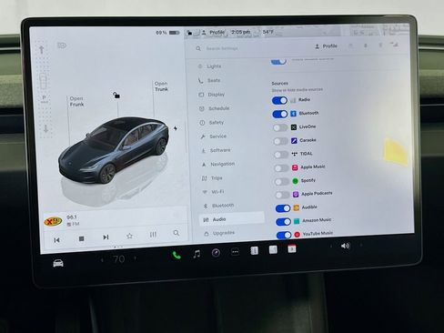 Used 2025 Tesla Model 3 Long Range AWD/4WD image 58