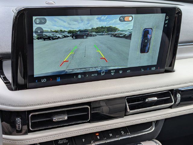 Used 2026 Lincoln Aviator Reserve w/ Luxury Package AWD/4WD image 12