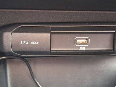 Certified 2025 Kia Niro EX w/ EX Cold Weather Package image 22