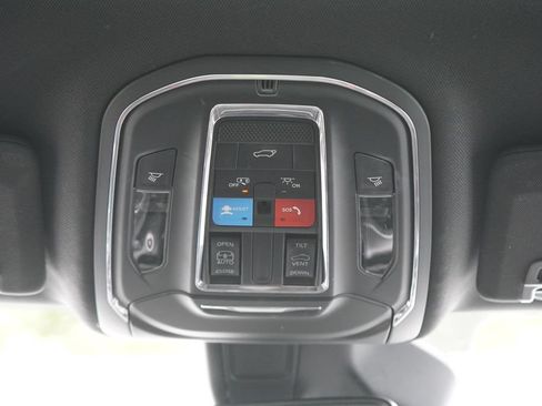 Used 2023 Jeep Grand Cherokee Altitude AWD/4WD image 28