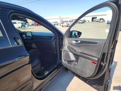 Used 2025 Ford Escape ST-Line AWD/4WD image 24