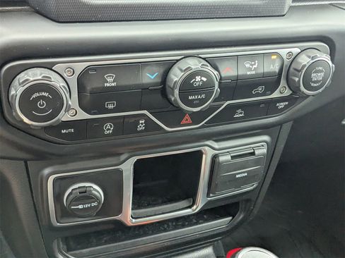 Used 2022 Jeep Wrangler Sport image 25