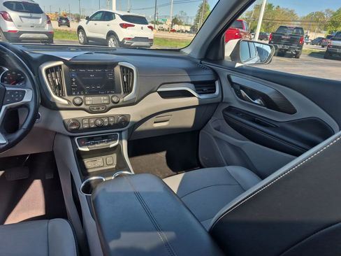 Certified 2022 GMC Terrain SLT w/ Infotainment Package II AWD/4WD image 10