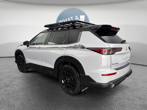 New 2026 Mitsubishi Outlander AWD image 6