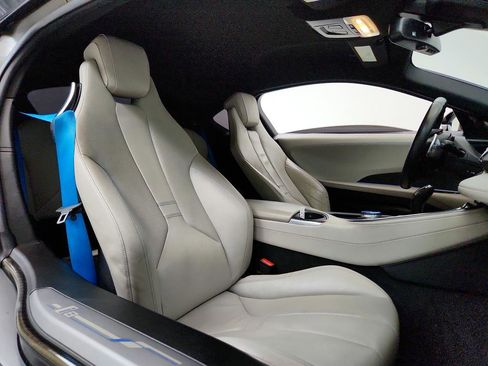 Used 2015 BMW i8 AWD/4WD image 25