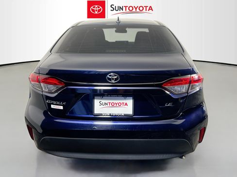 Used 2023 Toyota Corolla LE FWD image 5