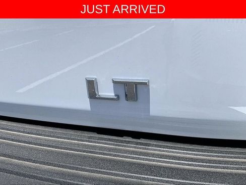New 2026 Chevrolet Suburban LT w/ Comfort Package AWD/4WD image 11
