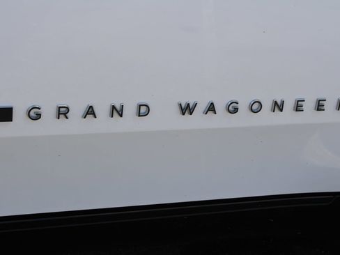 New 2025 Jeep Grand Wagoneer Series III w/ Rear Seat Video Group 1 image 8
