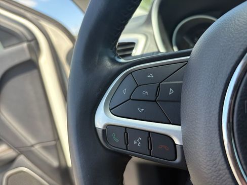 Used 2018 Jeep Compass Latitude w/ Popular Equipment Group image 14