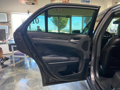 Used 2022 Chrysler 300 Touring L w/ Popular Equipment Group RWD image 12