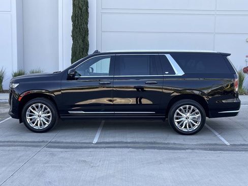 Used 2021 Cadillac Escalade ESV Premium Luxury w/ Driver Assist Tech Package RWD image 6