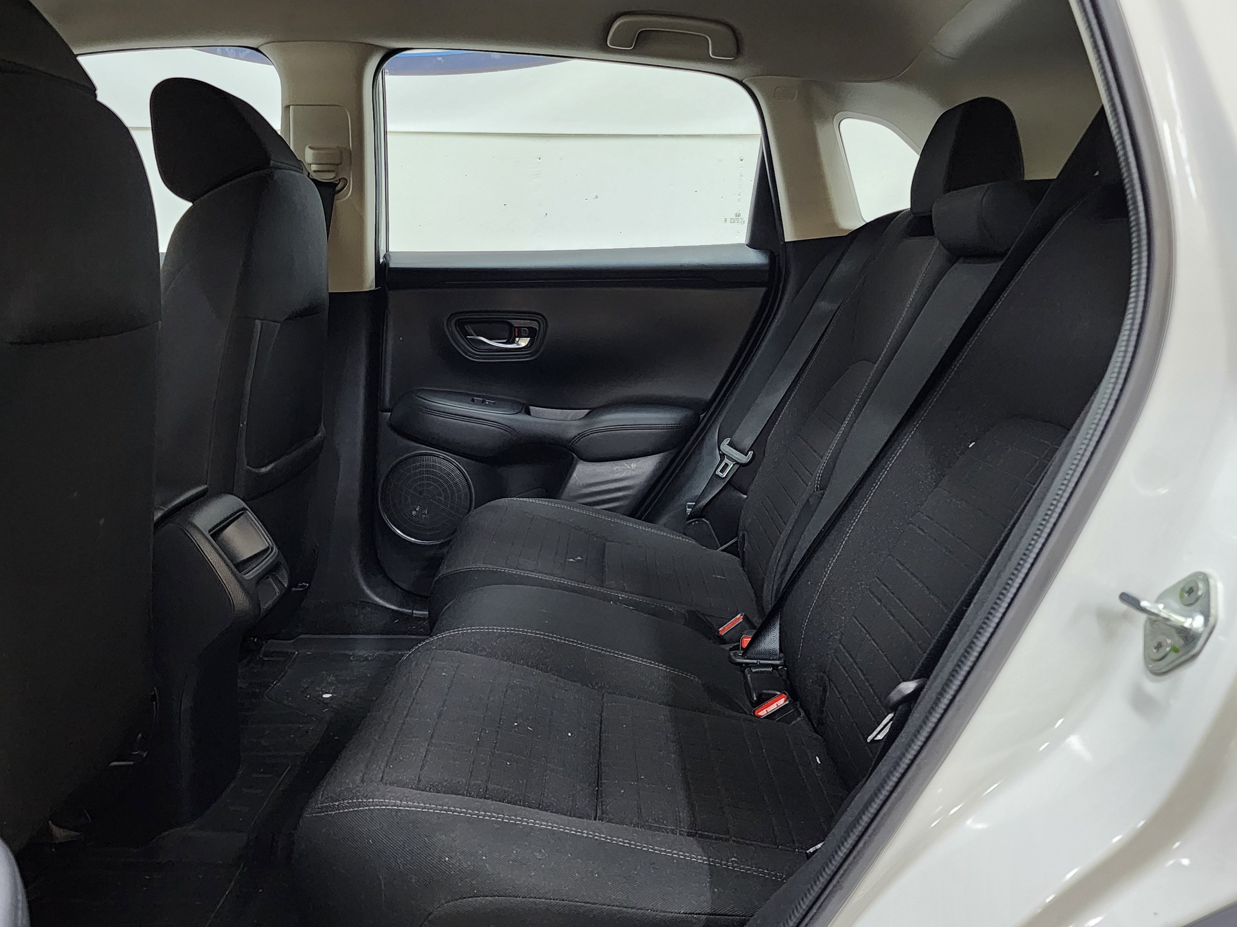 Used 2024 Honda HR-V LX image 18