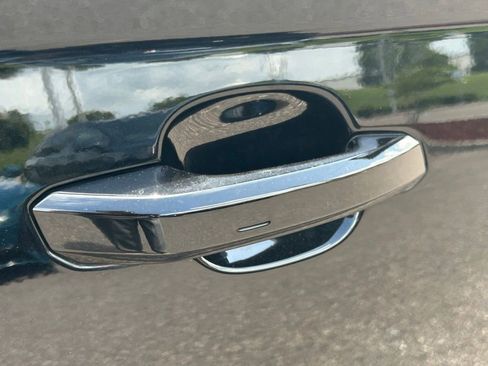 Used 2024 Audi Q5 e Premium Plus w/ Premium Plus Package image 25