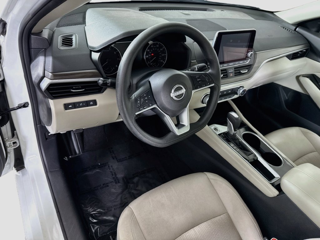 Certified 2023 Nissan Altima 2.5 SV FWD image 17