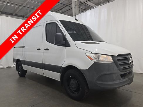Used 2022 Mercedes-Benz Sprinter 2500 w/ Acoustic Package image 5