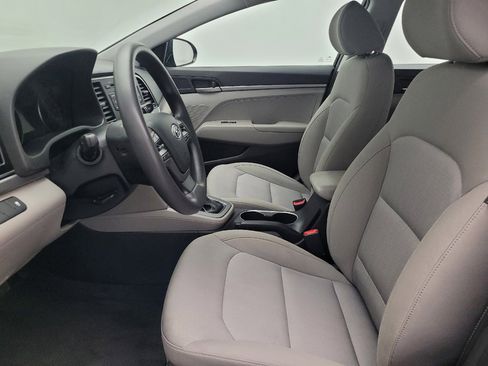 Used 2017 Hyundai Elantra SE image 17