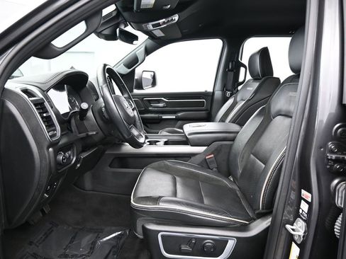 Used 2022 RAM 1500 Laramie image 11
