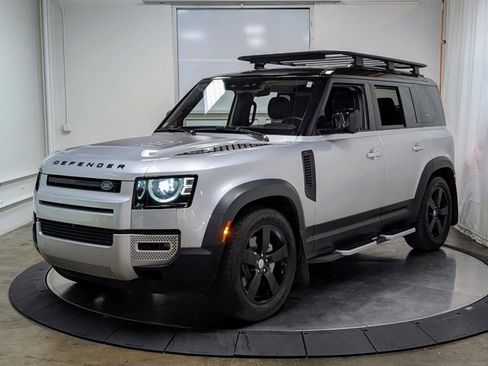 Used 2020 Land Rover Defender 110 First Edition AWD/4WD image 4