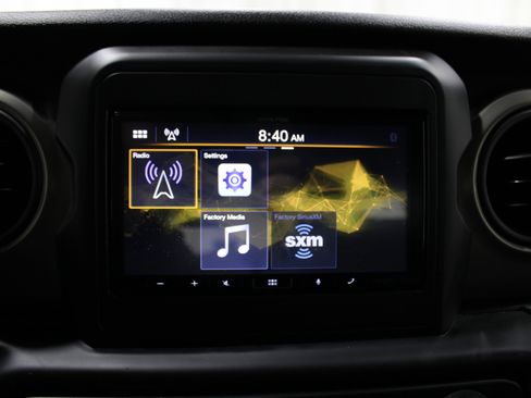 Used 2018 Jeep Wrangler Unlimited Sport image 13