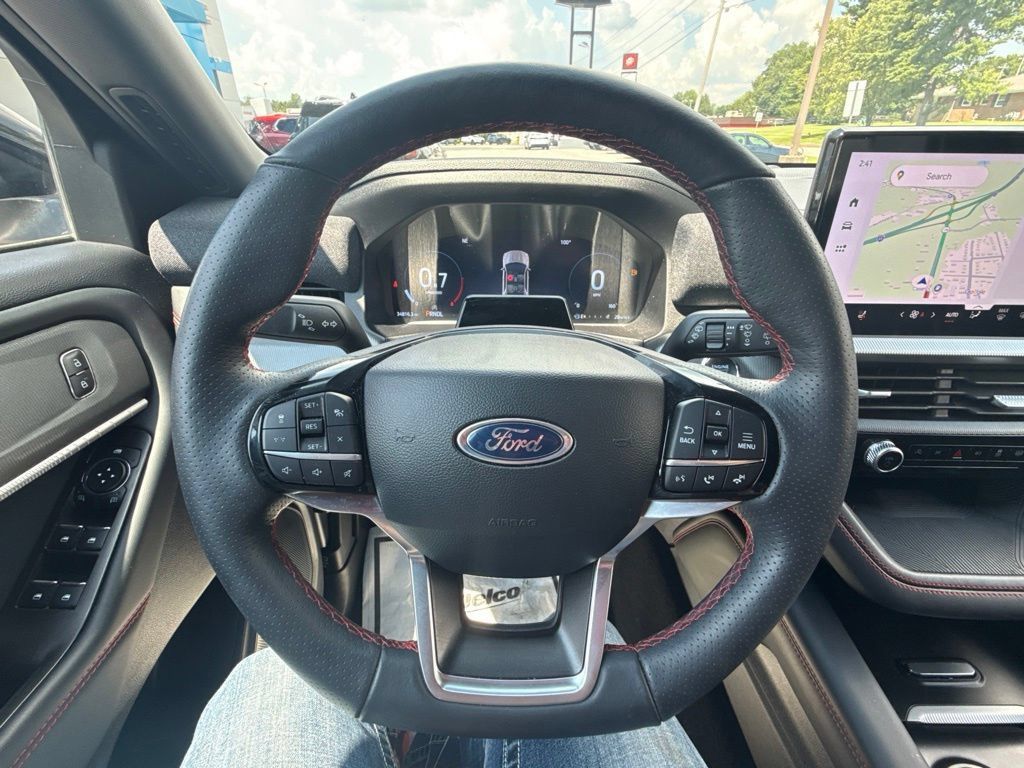 Used 2025 Ford Explorer ST-Line AWD/4WD image 23